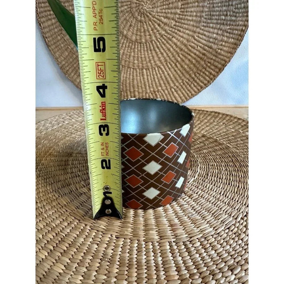 Brown Patterned Relic tin - Picture 2 of 6